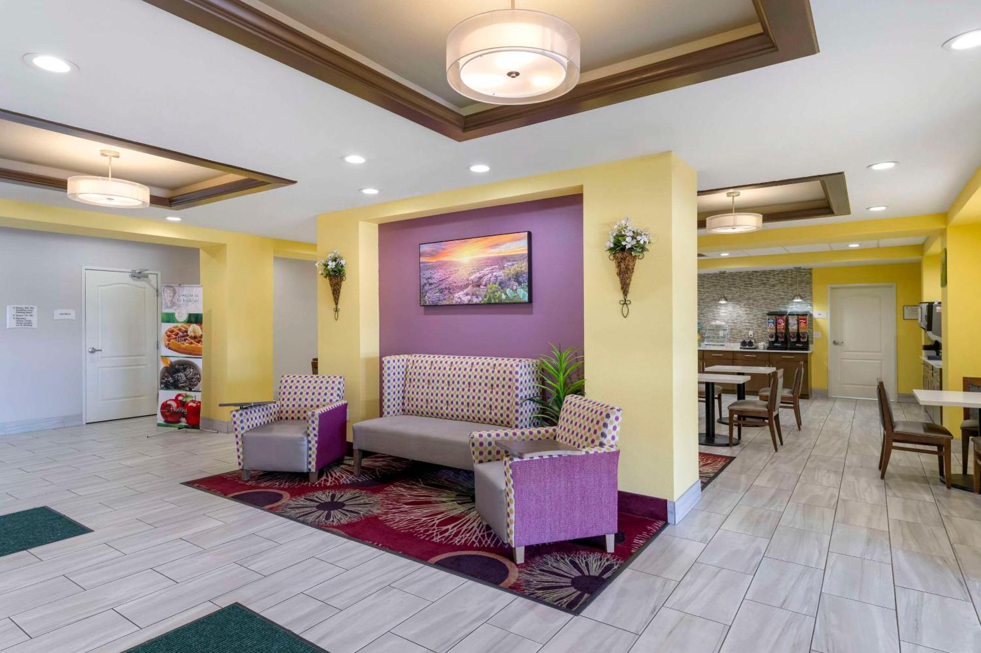 Quality Inn & Suites Carlsbad Caverns Area Exteriér fotografie